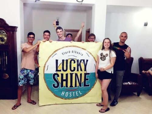 Luckyshine hostel, Réserver Auberge de jeunesse Auberges de jeunesse à Vlorë County, Auberge de jeunesse