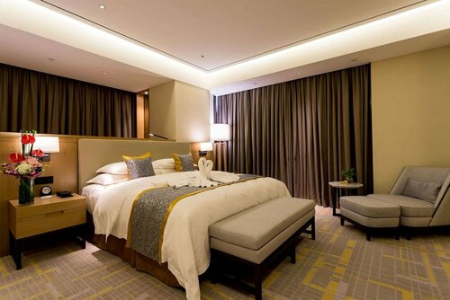 Howard Johnson by Wyndham Glory Plaza ChengHai, Prenota Hotel Shantou Guangdong
