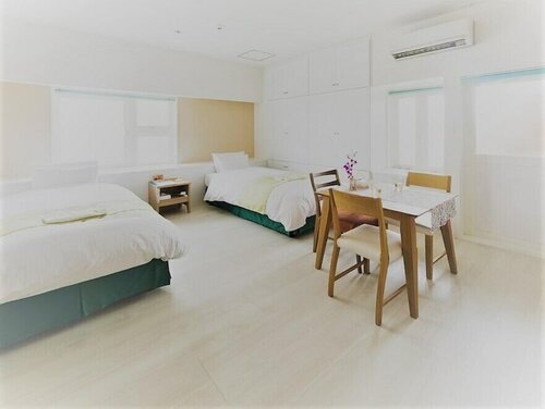 Wires Hotel, Prenota Hotel Naha Okinawa, vicino a Tomarin - Terminal dei Traghetti di Tomari