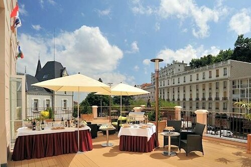 Best Western Premier Princesse Flore Hotel, Book Hotel Hoteller i Rhône-Alps med parkering, Parkering