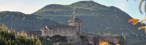 Logis Hôtel Castel de Mirambel, Забронировать Отель Отели Hautes-Pyrénées 3 звезды, 3*