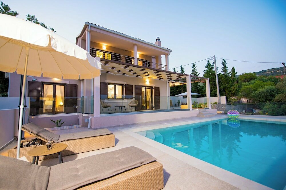 Tony's villa with private pool