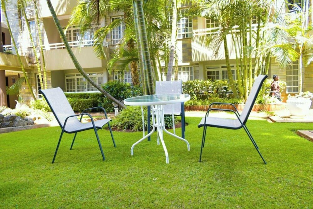 Eldon Suites & Apartment Hotel
