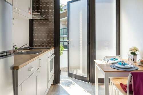Cozy and Bright Duplex Near City Center, Забронировать Апартаменты/квартира Отели в центре Maksimir, в центре, Парковка