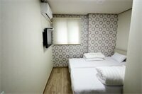 Goodstay Tomo Residence