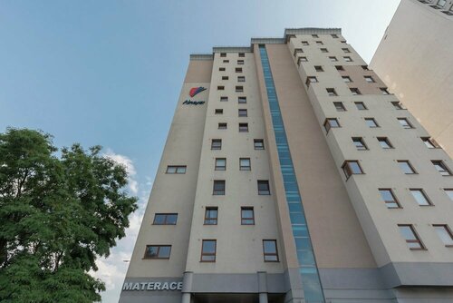 Spacious Apartment + Parking by Renters, Забронировать Апартаменты/квартира Варшава Мазовецкое воеводство