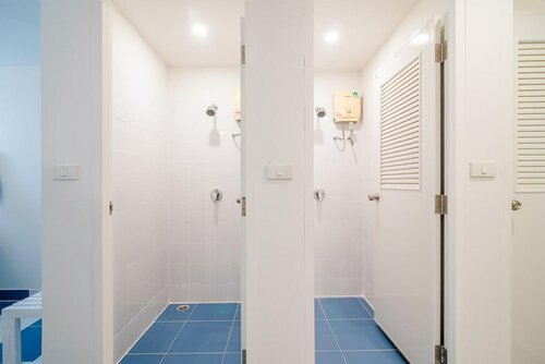 SleepEasy Beach Hostel Huahin, Rezervovat Hostel Hotely v Central Thailand s parkováním, Parkování