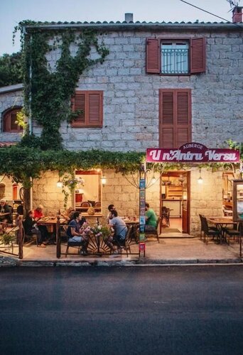 Auberge U nAntru Versu, Забронировать Хостел Сан-Гавино-ди-Карбини South Corsica
