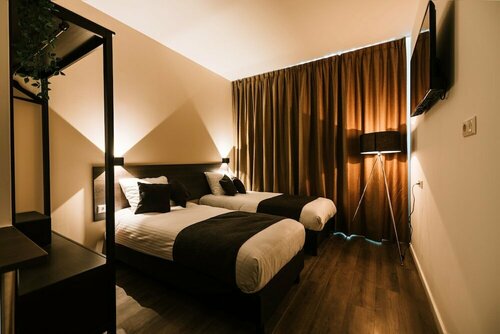 HOTELUX Amsterdam Airport Hotel, Забронировать Отель Ньив-Веннеп 
