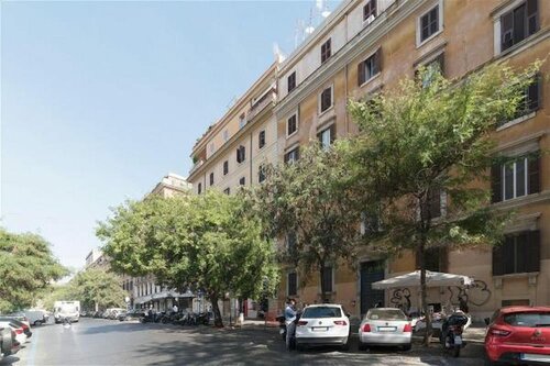 Buonarroti Suite, Забронировать Отель Отели Рима с парковкой, рядом с Колоссео, Парковка