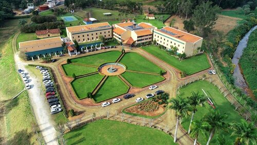 Villa Itaipava Resort & Conventions, Забронировать Курортный отель Отели штата Рио-де-Жанейро с парковкой, Парковка