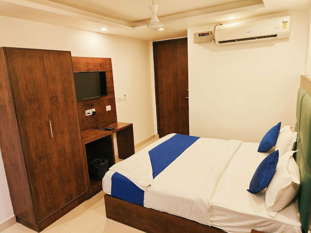 Hotel Ambience Delhi Airport