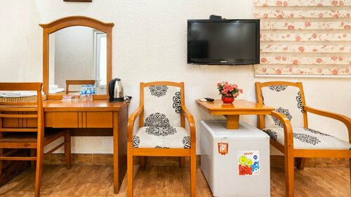 Queen Hotel Saigon Airport, Забронировать Отель Отели провинции Хошимина с парковкой, Парковка