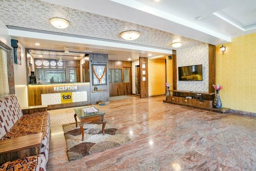 Hotel Pride Inn Shirdi, Забронировать Отель Отели штата Махараштры с парковкой, Парковка