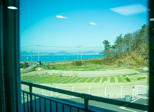 Yeosu Casagoni Pension, Забронировать Отель Отели Dolsan-eup с бассейном, Бассейн