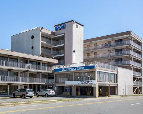 Quality Inn & Suites Olde Town, Prenota Hotel Hotel a Portsmouth con parcheggio, Parcheggio