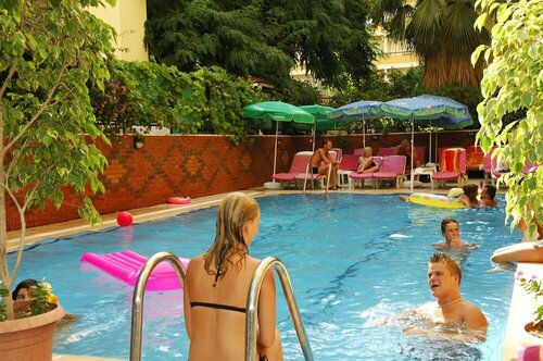 Novis Hotel Cleopatra, Забронировать Отель Отели Алании с бассейном, рядом с Пещеры Дамлаташ, Бассейн