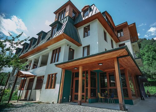 Latour Mestia, Prenota Hotel Mestia Samegrelo Zemo-Svaneti