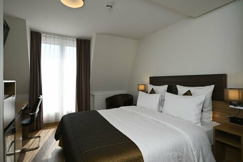 Hotel Stoller, Забронировать Отель Отели Цюриха 4 звезды, 4*