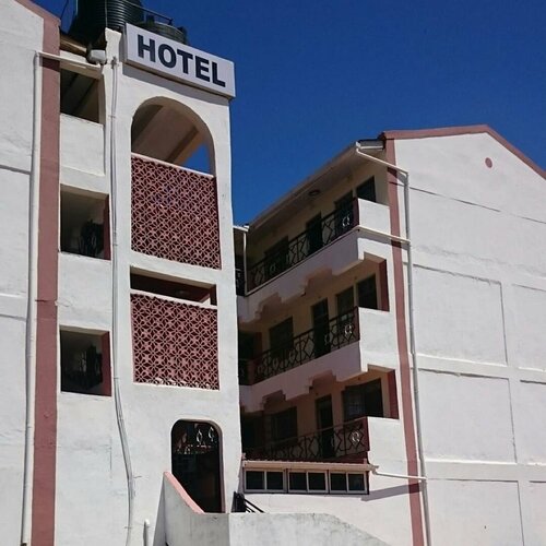 Prestige Hotel, Book Hotel 3-stjernede hoteller i Muchiene, 3*