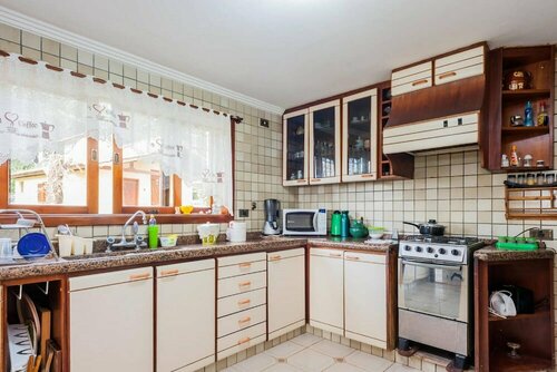 Casa Sítio Renascer Atibaia, Забронировать Отель Отели штата Сан-Паулу с парковкой, Парковка