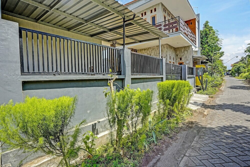 SPOT ON 91824 Rumah Kaloka Syariah