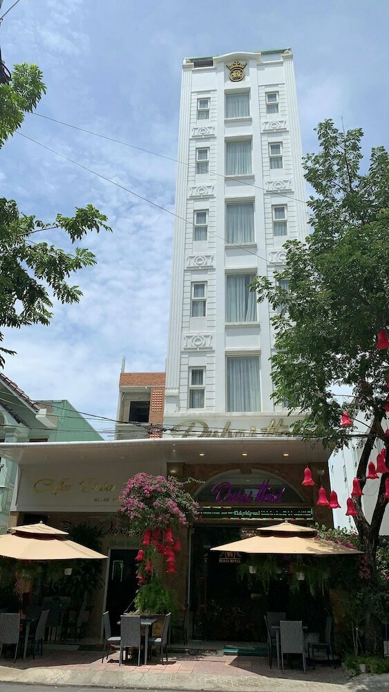 Dubai Hotel