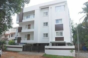 Sanctum Suites BEL Road Bangalore, Varaa Hotelli Edulliset hotellit kohteessa Bangalore