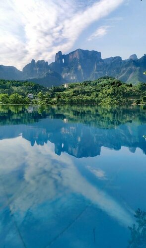 Tujia folk houses, Rezerwuj Bed and Breakfast Hotele w Yong Ding z parkingiem, Parking