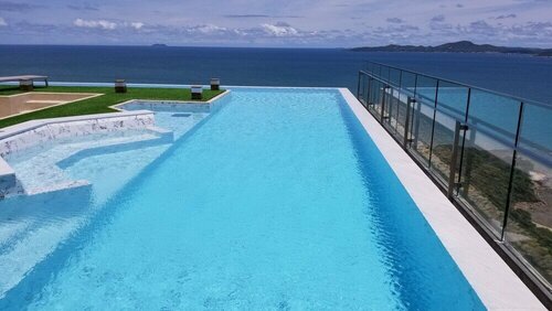 The Base Central Pattaya, Забронировать Отель Отели Чонбури с бассейном, Бассейн