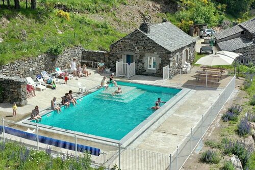 Espace Nature de Sabatoux, Book Hotel Hoteller i Rhône-Alps med parkering, Parkering