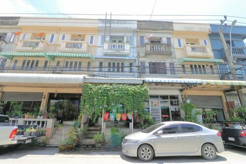 Oyo 872 Saen Sabai Hostel, Prenota Ostello Bang Phli Samut Prakan Province