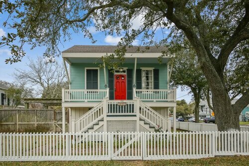 Calico Cottage, Book Feriehus Houston hoteller med parkering, Parkering