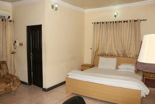 New Point Hotel And Suites, Varaa Hotelli Uyo Aqua-Ibom