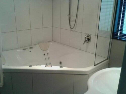 Grove Park Motor Lodge, Забронировать Дом для отпуска Бленем Мальборо