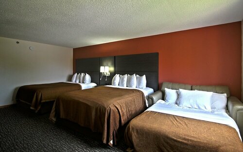 Chicago Club Inn & Suite, Забронировать Отель Художественный колледж Westmont Большой Чикаго