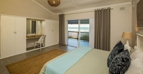 Amanzi Beach House, Забронировать Отель Хибберден Durban South Coast