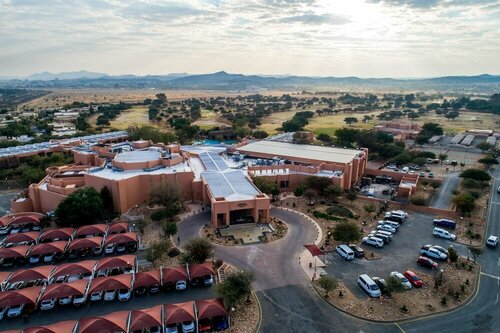 Windhoek Country Club, Varaa Hotelli Windhoek Khomas