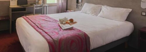 Brit Hotel Comfort Les Evens