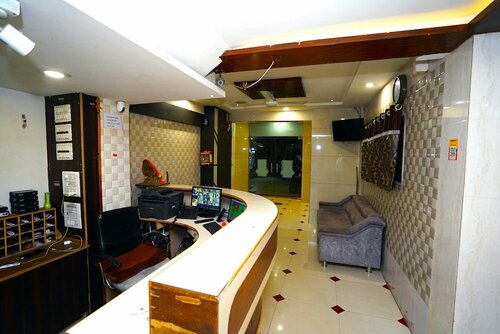 FabHotel SK, Забронировать Отель Отели Раджкот с парковкой, Парковка