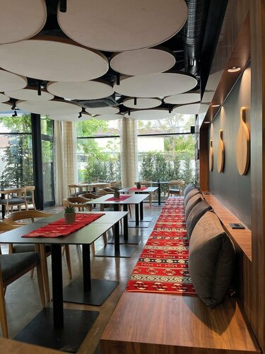 Etnomania Boutique Hotel, Забронировать Бутик-отель Отели Приштина с парковкой, Парковка