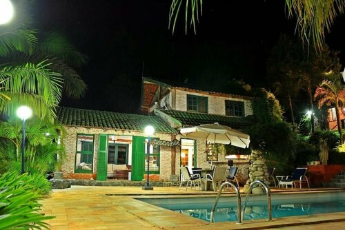 Pousada Villa 3 Lagos, Забронировать Вилла Отели в центре Санту-Антониу-ду-Пиньял с завтраком, отели в центре Санту-Антониу-ду-Пиньял с завтраком