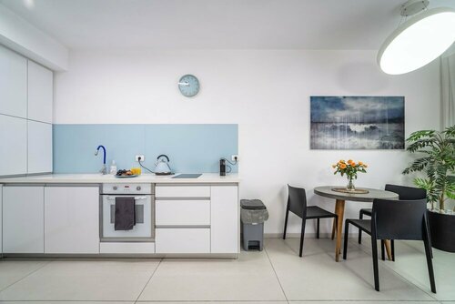 Stylish 1BR Beach-Front Apt w Sea View, Забронировать Апартаменты/квартира Апартаменты Хайфы, Апартаменты/квартира