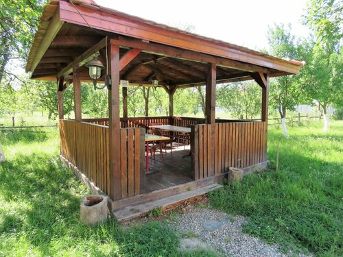 Kolpinghaus, Rezervovat Penzión Hotely v Carpathians - Romania s parkováním, Parkování
