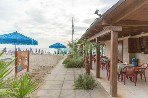 Hotel Saint Tropez, Book Hotel Hoteller i Pineto med pool, Swimmingpool