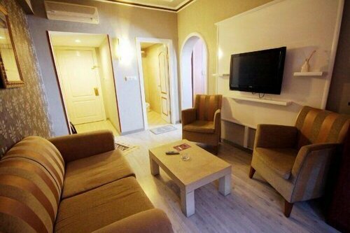 Uzun Jolly Hotel, Забронировать Отель Отели Анкары с завтраком, рядом с Мечеть Хаджи-байрам, Завтраки