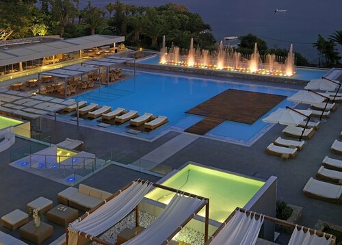 Out Of The Blue Resort & Spa, Забронировать Курортный отель Отели Агия-Пелагия с питанием, рядом с Пляж Кладиссос, Пансион