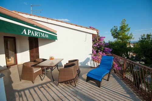 Apartments Vlasic, Забронировать Апартаменты/квартира Подстрана 