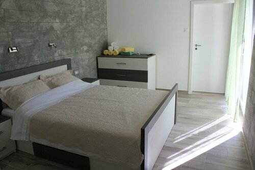 Holiday House Lovric, Забронировать Отель Отели Приморско-Горанской жупания с парковкой, Парковка