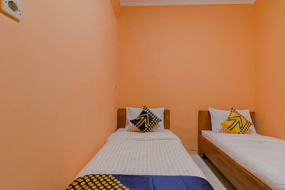 SPOT ON 1899 Berkah Homestay